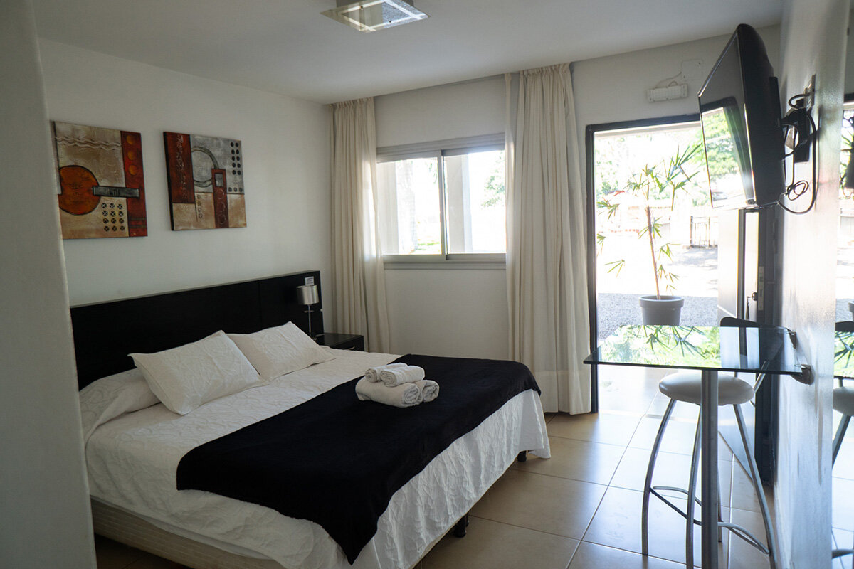 bedroom, room, interior, furniture, house, home, decor, living, lamp, sofa, table, floor, modern, luxury, comfortable, apartment, design, wood, pillow, window, bed, architecture